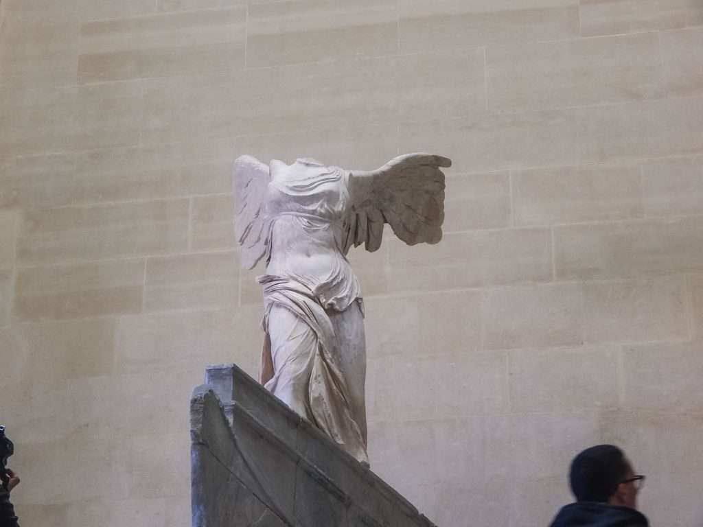 14 Most Famous Sculptures in the Louvre Museum World by Isa