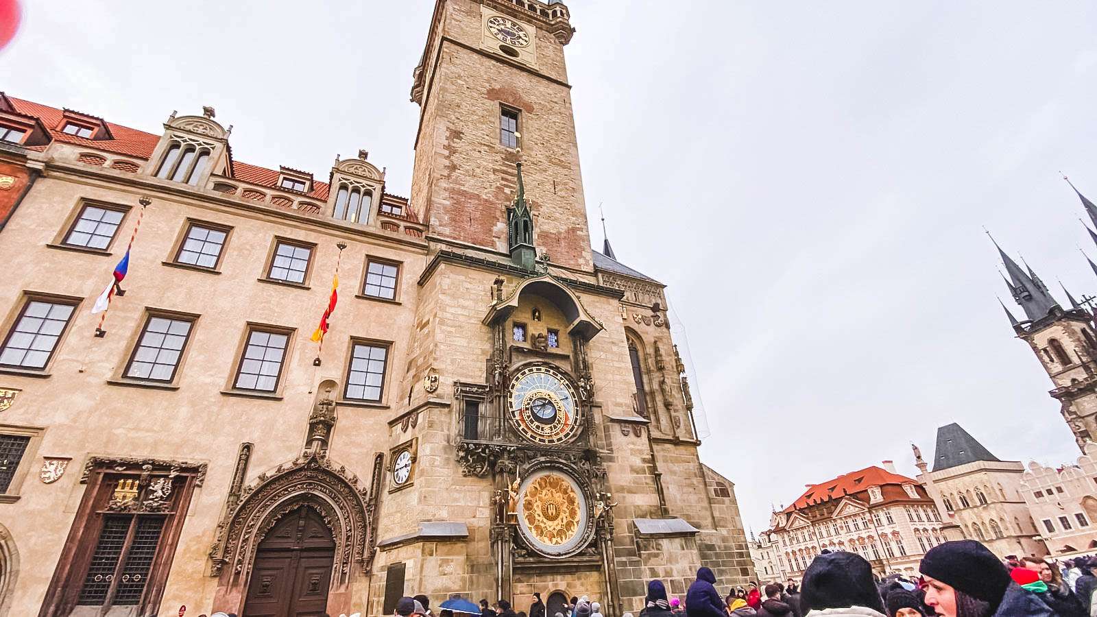 How to Read the Prague's Astronomical Clock World by Isa